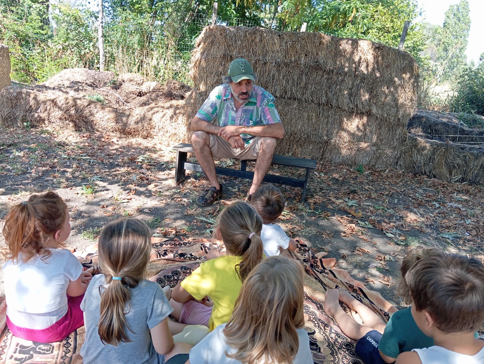 L'isola delle storie — Narrazioni per abitare l'immaginazione. · centro di educazione emozionale Sentipensare, Ostia Antica